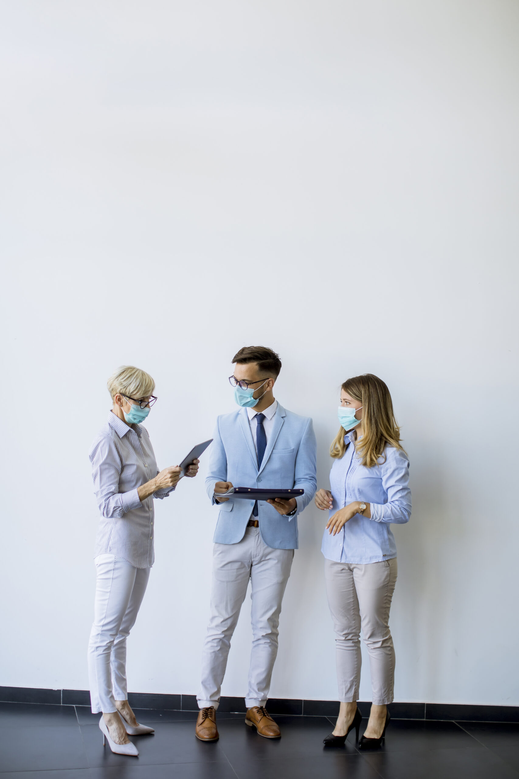 Doctor owners in a discussion