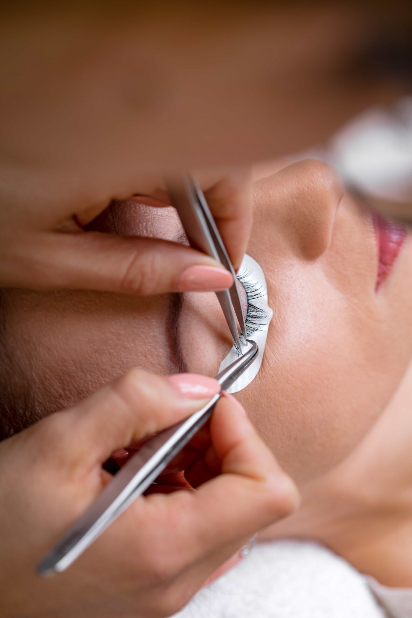 procedure eyelashes extension