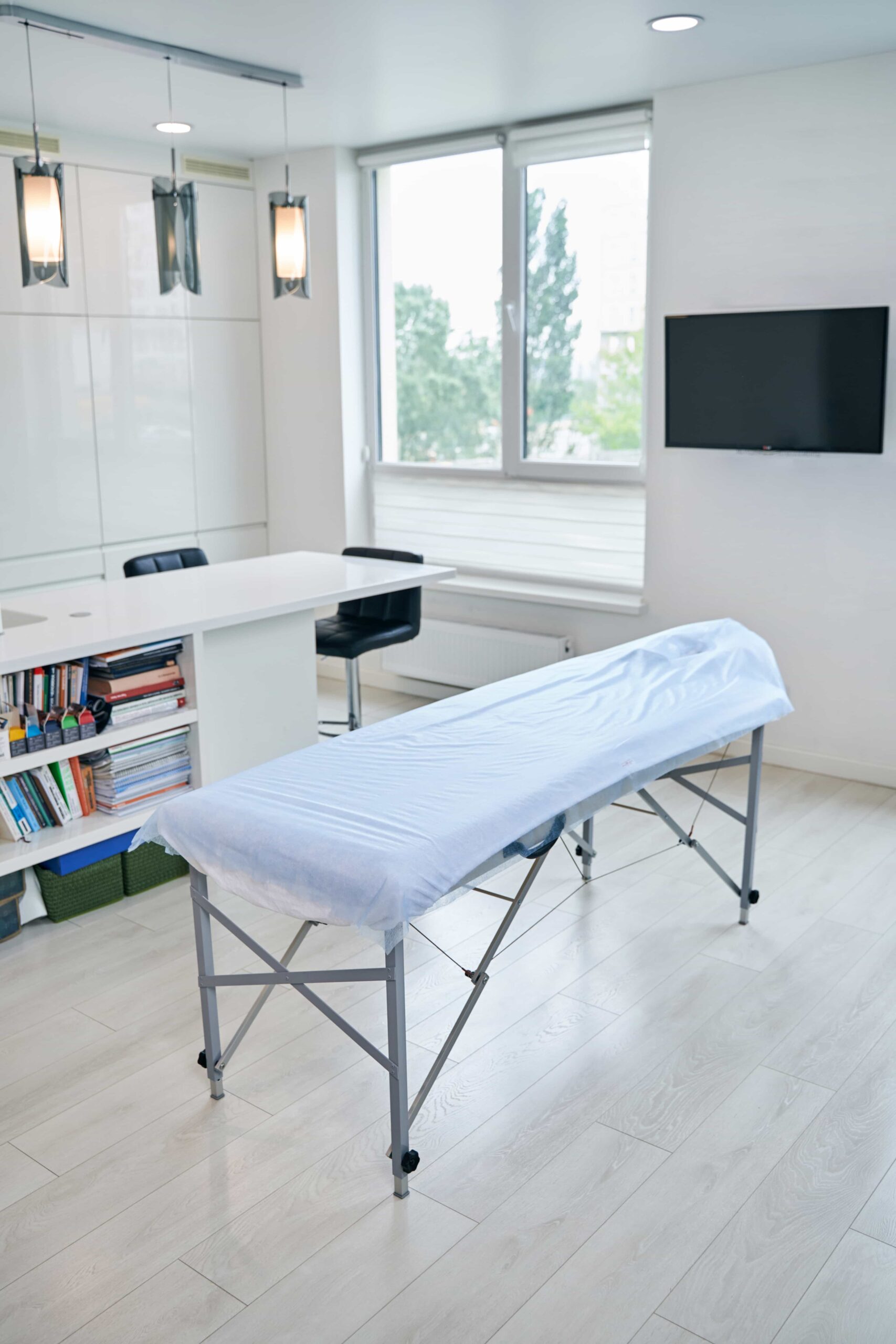 Clean clinical setting for physiotherapy 